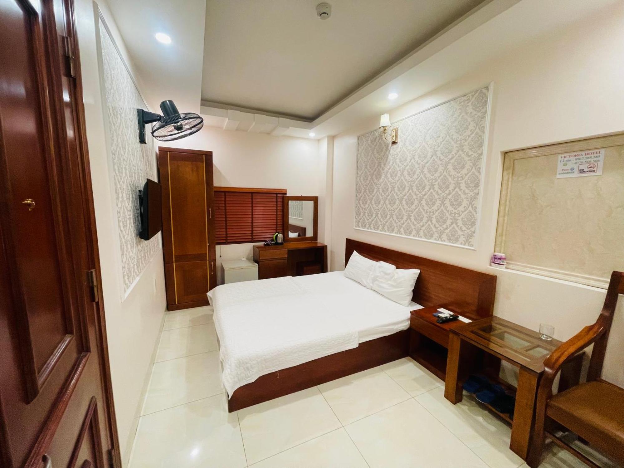 הלונג Victoria Hotel מראה חיצוני תמונה