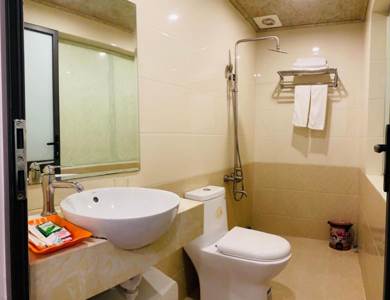 הלונג Victoria Hotel מראה חיצוני תמונה